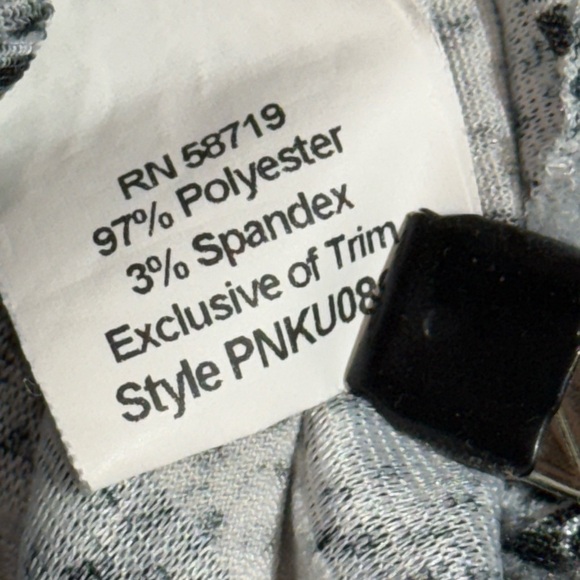 Notations Petite Layered Asymmetric Hem Snake Print Top Black + White PM - Picture 6 of 7